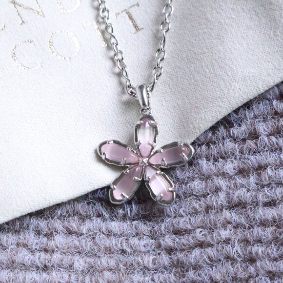 New. Kendra Scott Kyla Silver Pink Cat's Eye Glass Necklace - Picture 2 of 2